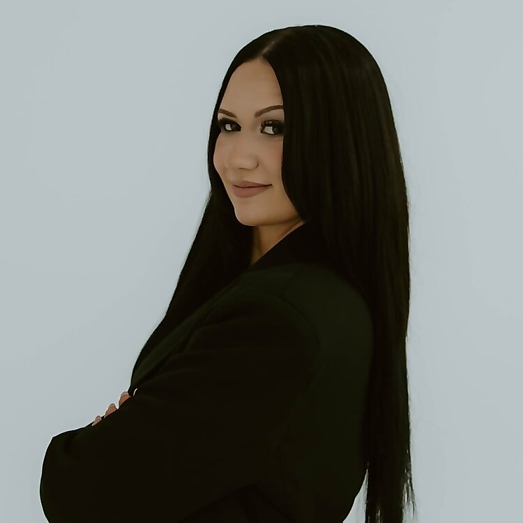 Julie Bernett-Haskins