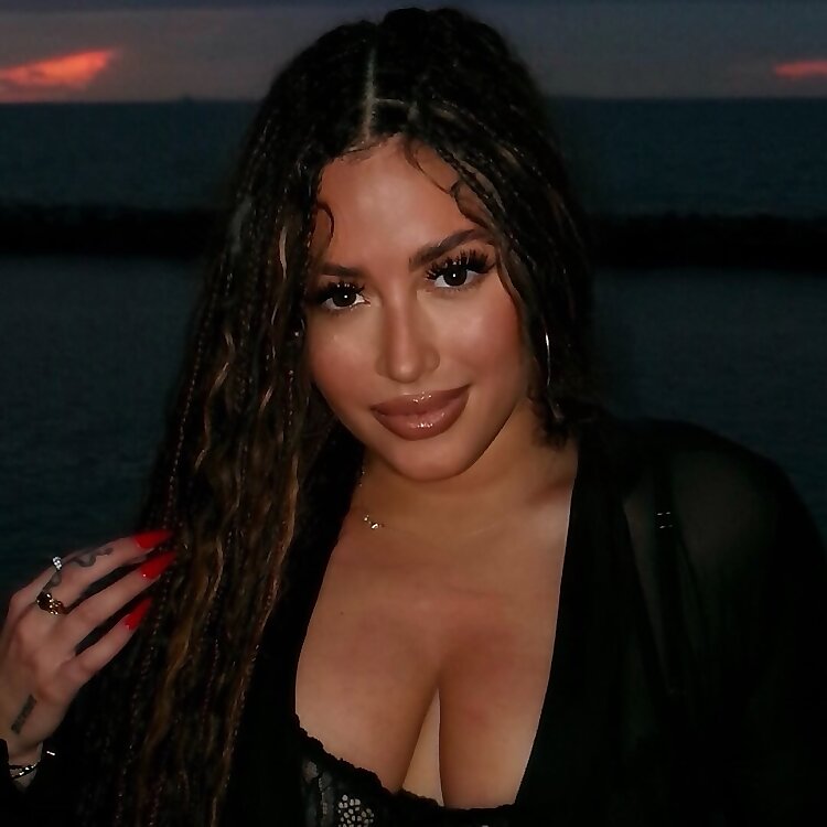 Jasmine Villanueva