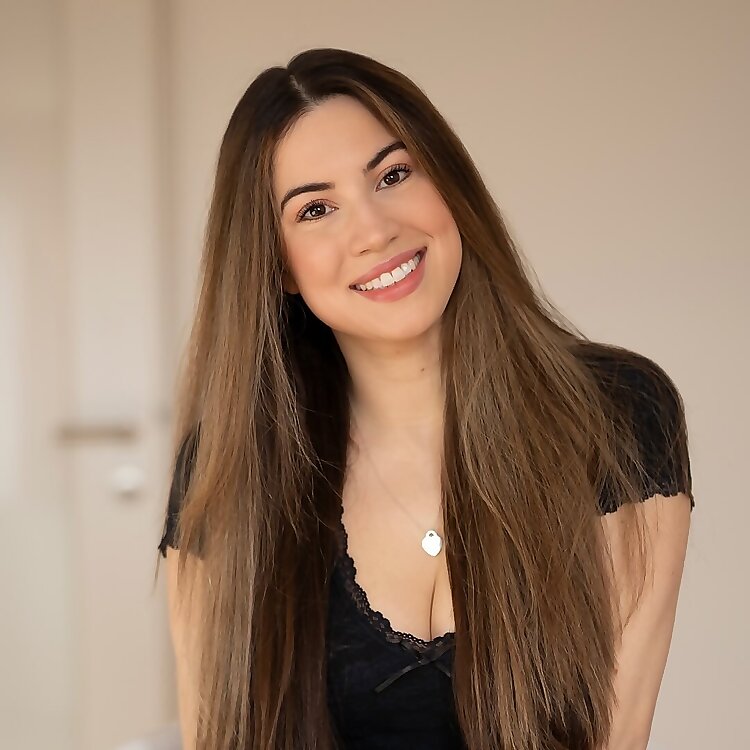 Julia Forstner