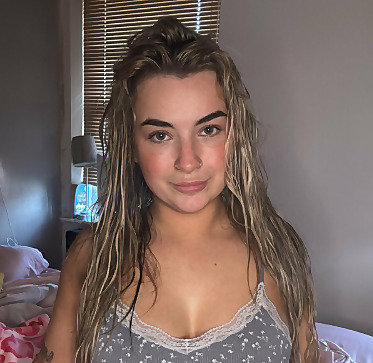 Ava Small