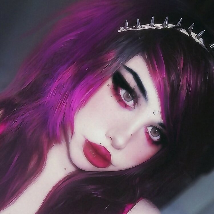 Lania Fawn