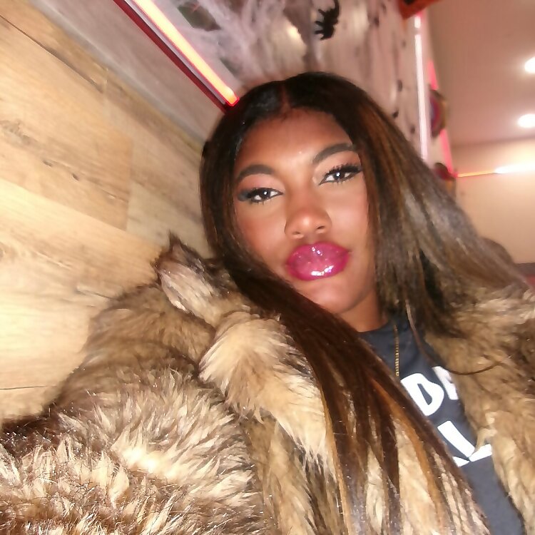 Ameenha Lee