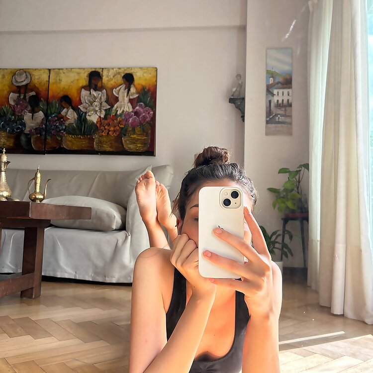 Ava