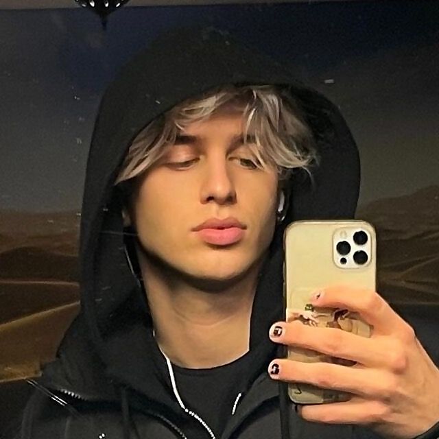 Theo Carow