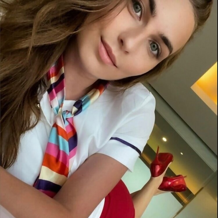Lina Demure
