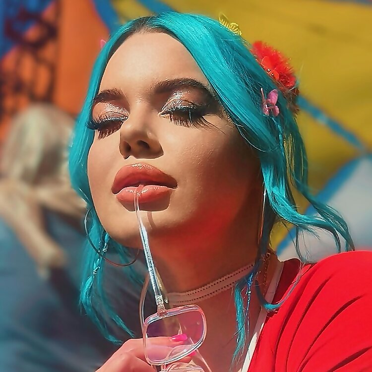 Scarlett Fox