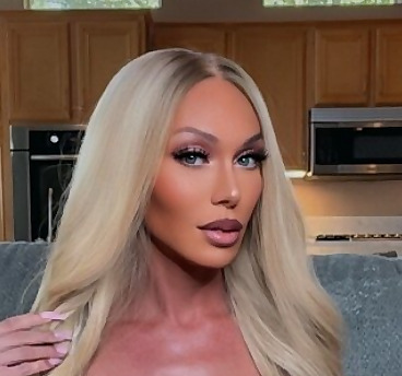 Mia Isabella