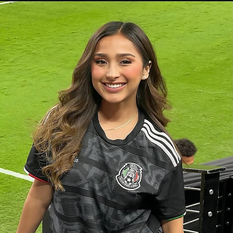 Ashley Niveth 