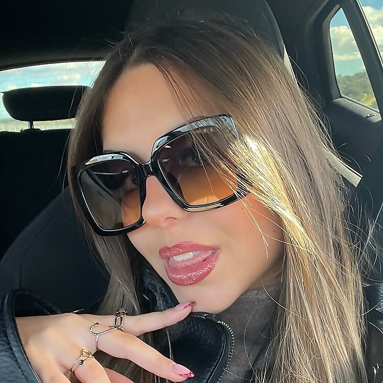Nicole Martinz
