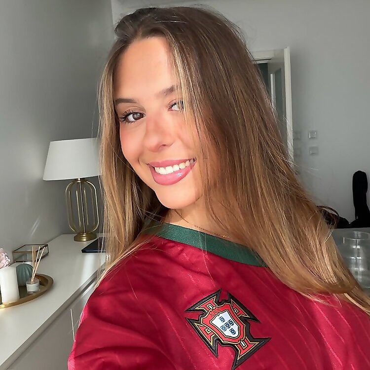 Nicole Martinz