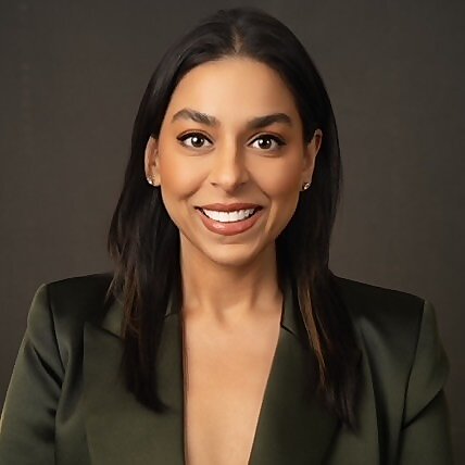 Dr. Pia Prakash