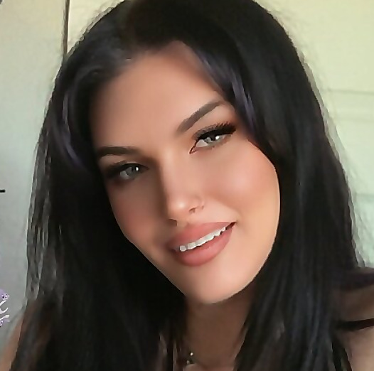 Lucy Luxx