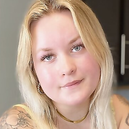 Nikki Nelson