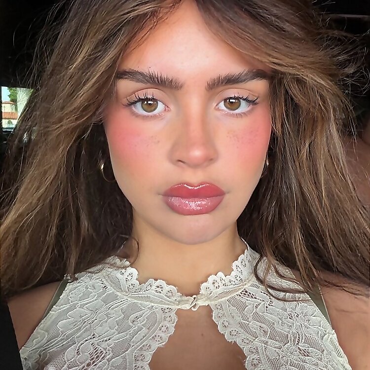 evana maria