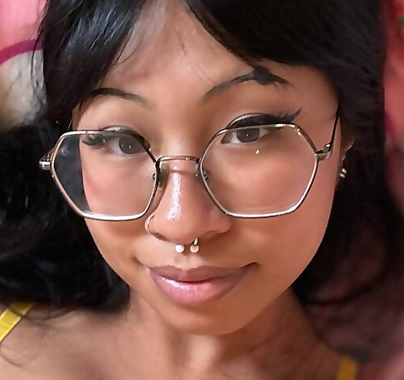 Rei Brooks | Petite Asian 🇵🇭
