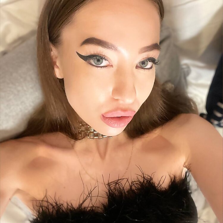 Bratty Empress Soula Taylor