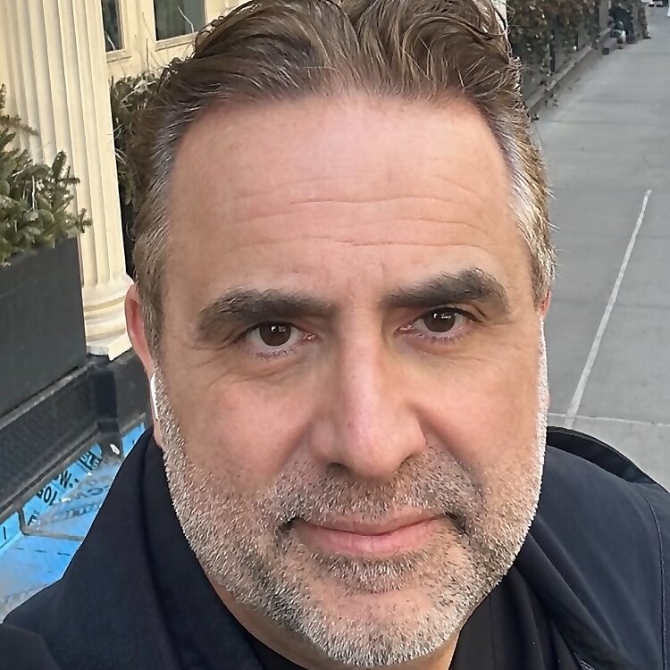 Dr Nicholas Toscano