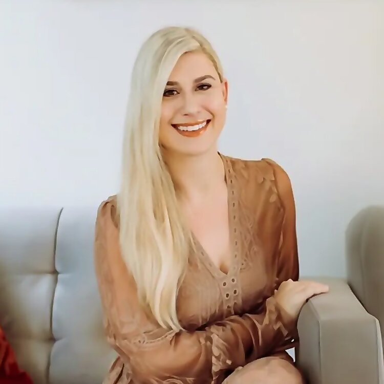 Jennifer Rollin