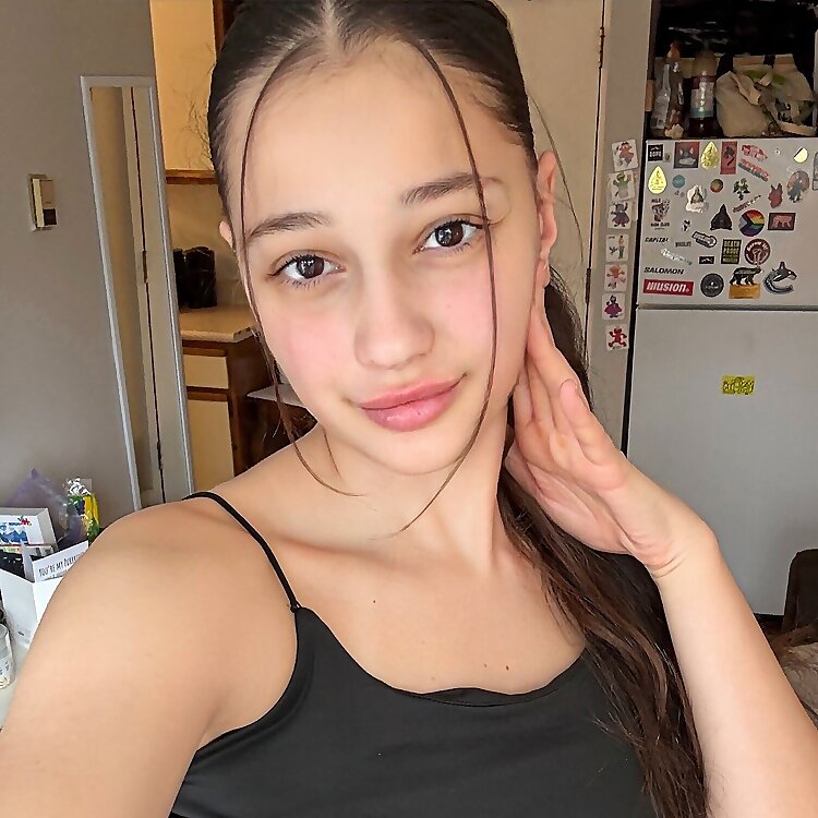 Isabella Rose 