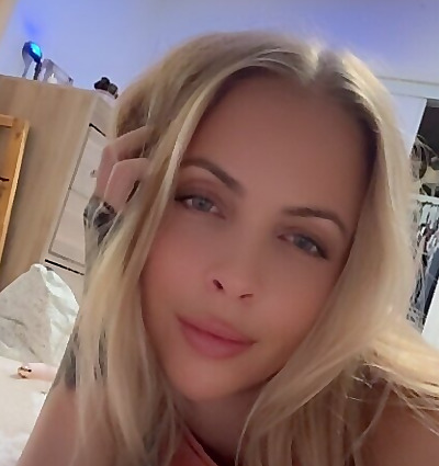 Khloe Monroe