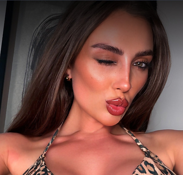 Livi Black