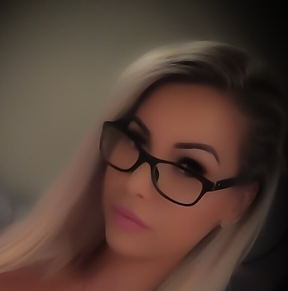 Cuuurvybabe