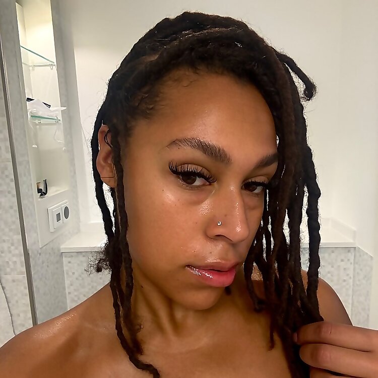 Naomi 