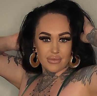 Curvymack