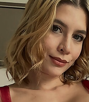 Mia Yourunikorn  