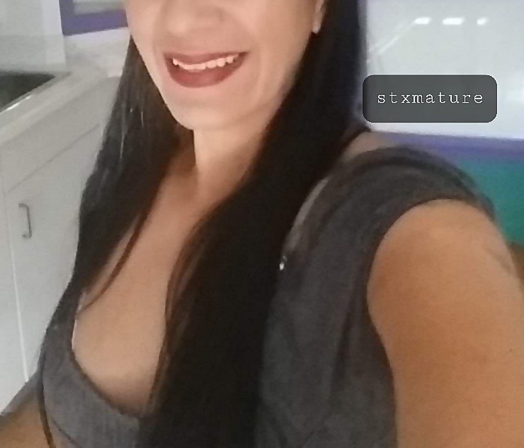 Lustful TX Latina