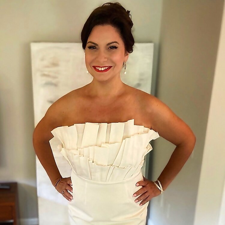 Amy Riolo