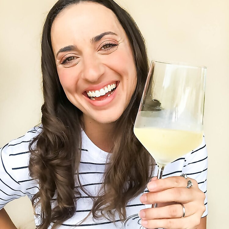 Nikki D.