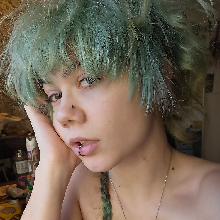 Violet 