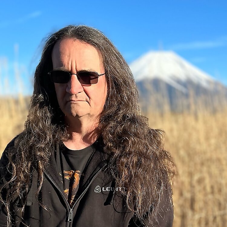 Glenn Fricker
