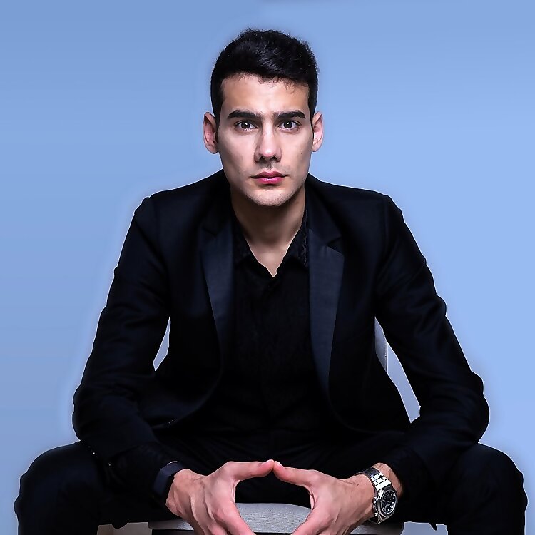 Mario Nawfal