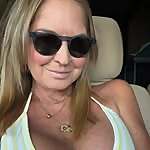 Nicole 