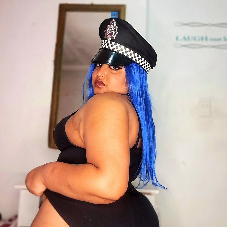 Safia Samuels 