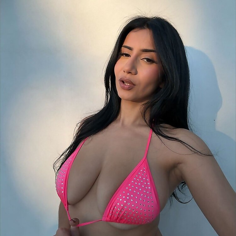 Roxie Sinner