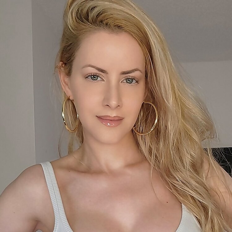 Lana Graze