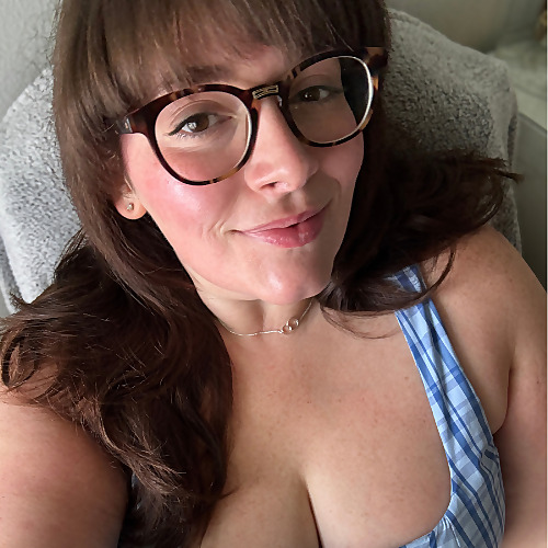 Luna Lewis