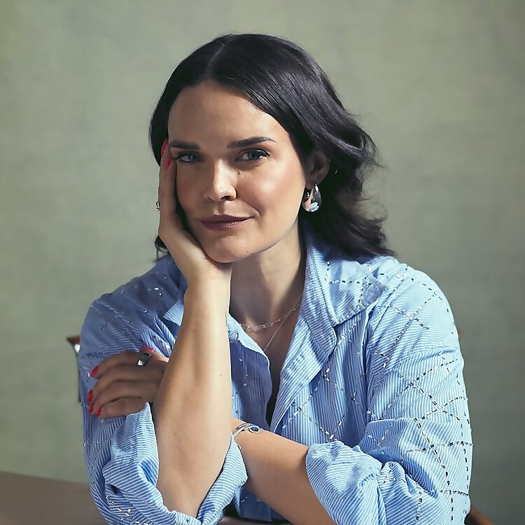 Laura Winter