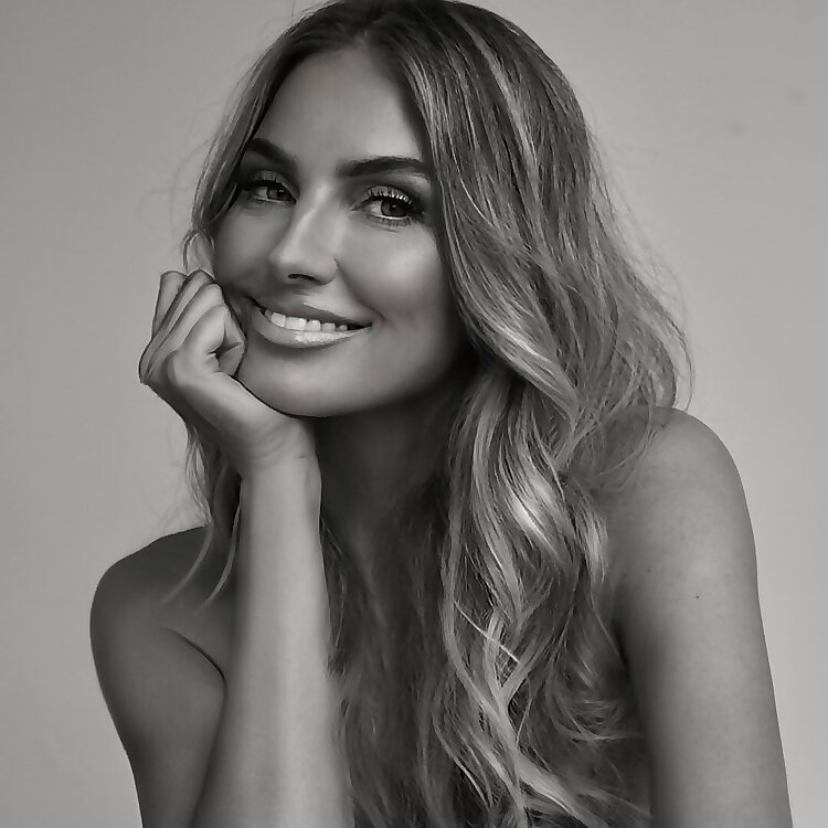 Marcia Leone