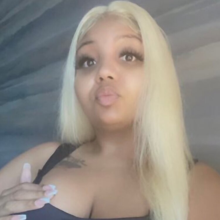 Your Favorite Girl GIGI 