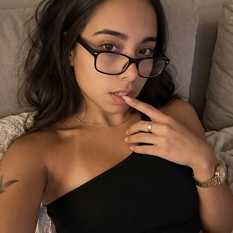 Emma Paris