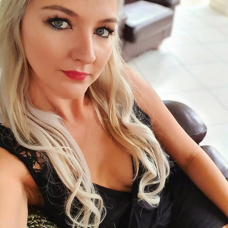 The Hot Wife ZA