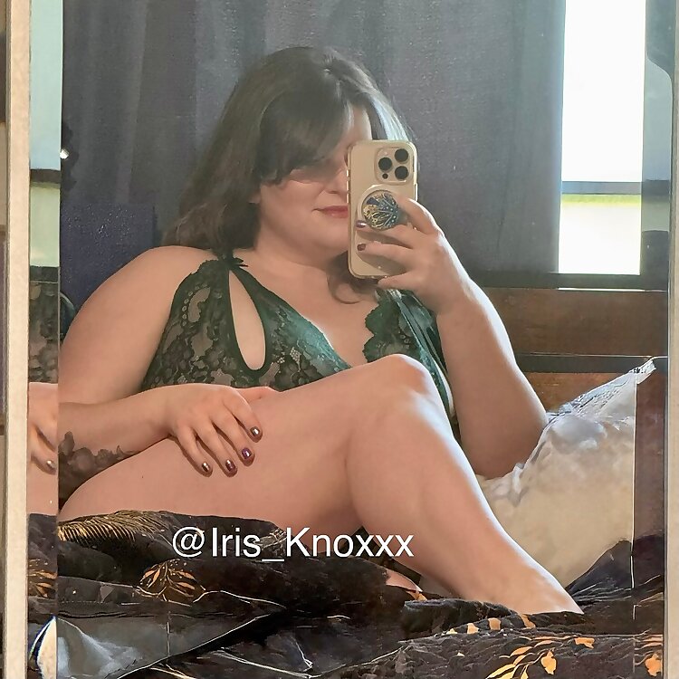 Iris Knox