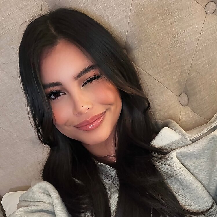 Ava 