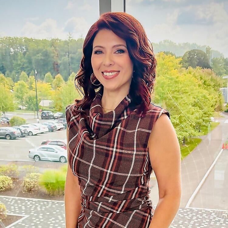 Liz Loza