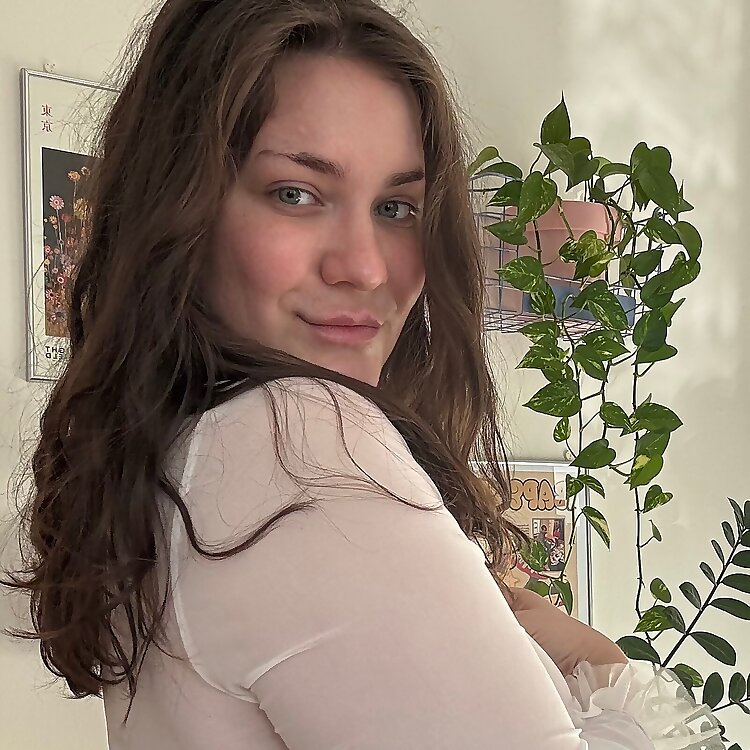 Mia 