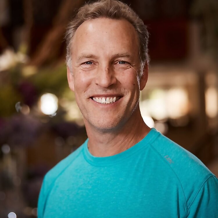 Lee Holden